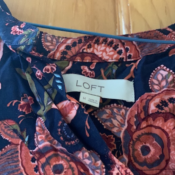 Loft Print Top - Size M - Picture 2 of 3